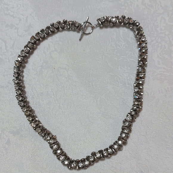 Jewelry - Elegant Silver Color Necklace